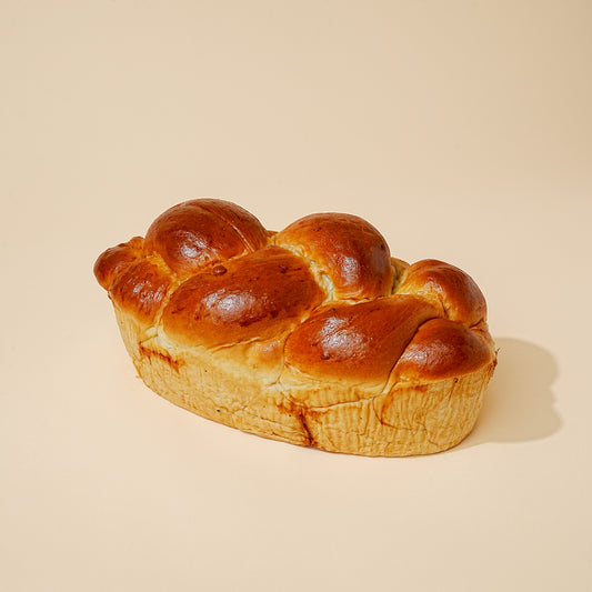 Classic Challah Loaf